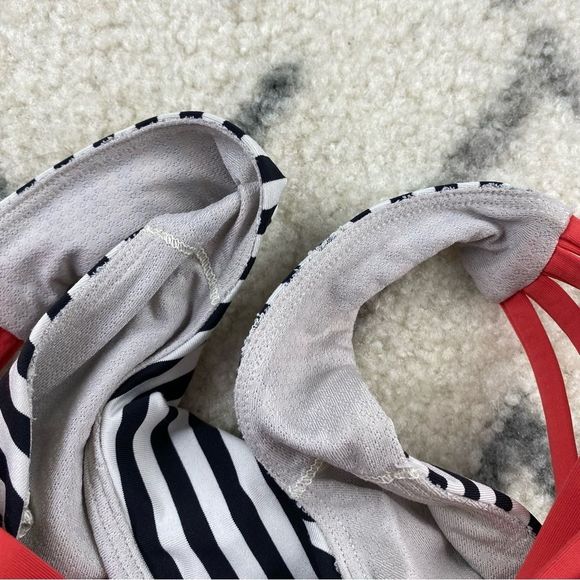 Women's Strappy Back Bra - Red and Black - Picture 7 of 7